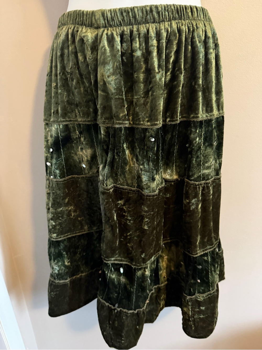 Burnout Velvet Sequin Tiered Midi Skirt Green OS